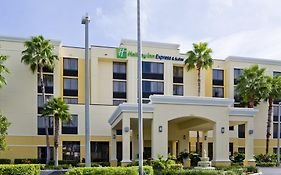 Holiday Inn Express Hotel & Suites Kendall East-Miami By Ihg
